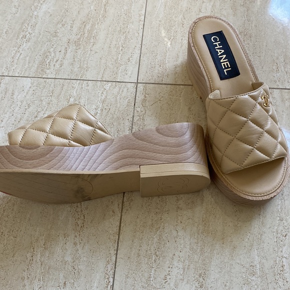 Chanel Clogs - Picture 3 of 6